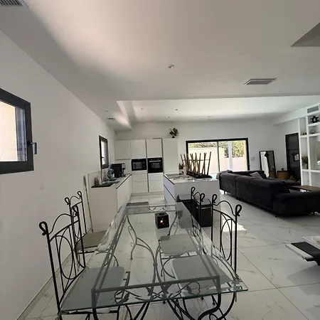 Jumelles Villa *